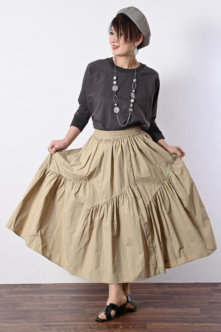 超軽量タフタ フレアスカート