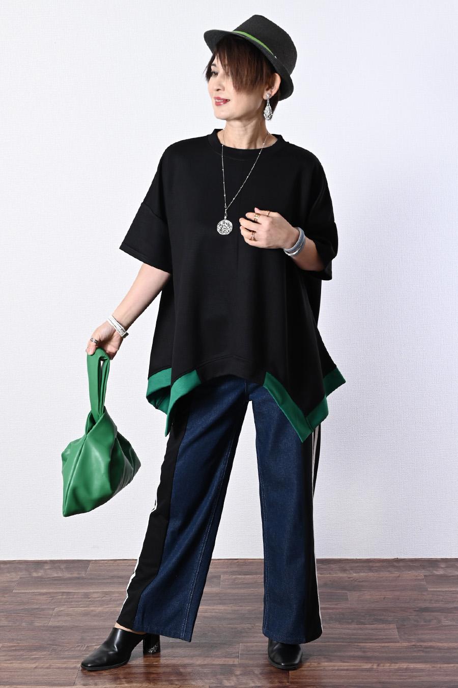 脚長効果抜群！深履きデニム＆カットソー切り替えパンツ