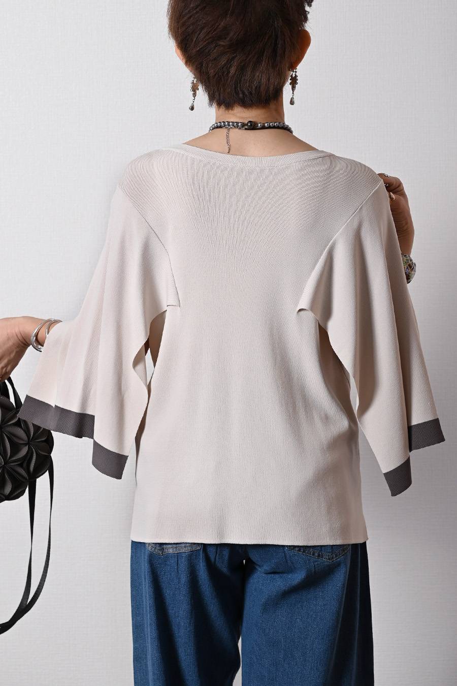 優雅にドラマチックに！ケープスリーブ・ハイゲージニット