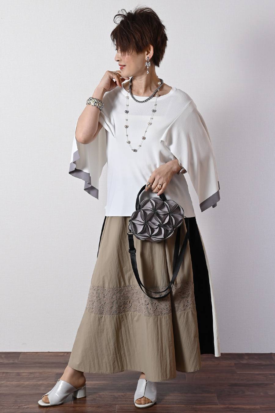 ケープスリーブ・ハイゲージニット+レース切り替えフレアスカート2点セットコーデ