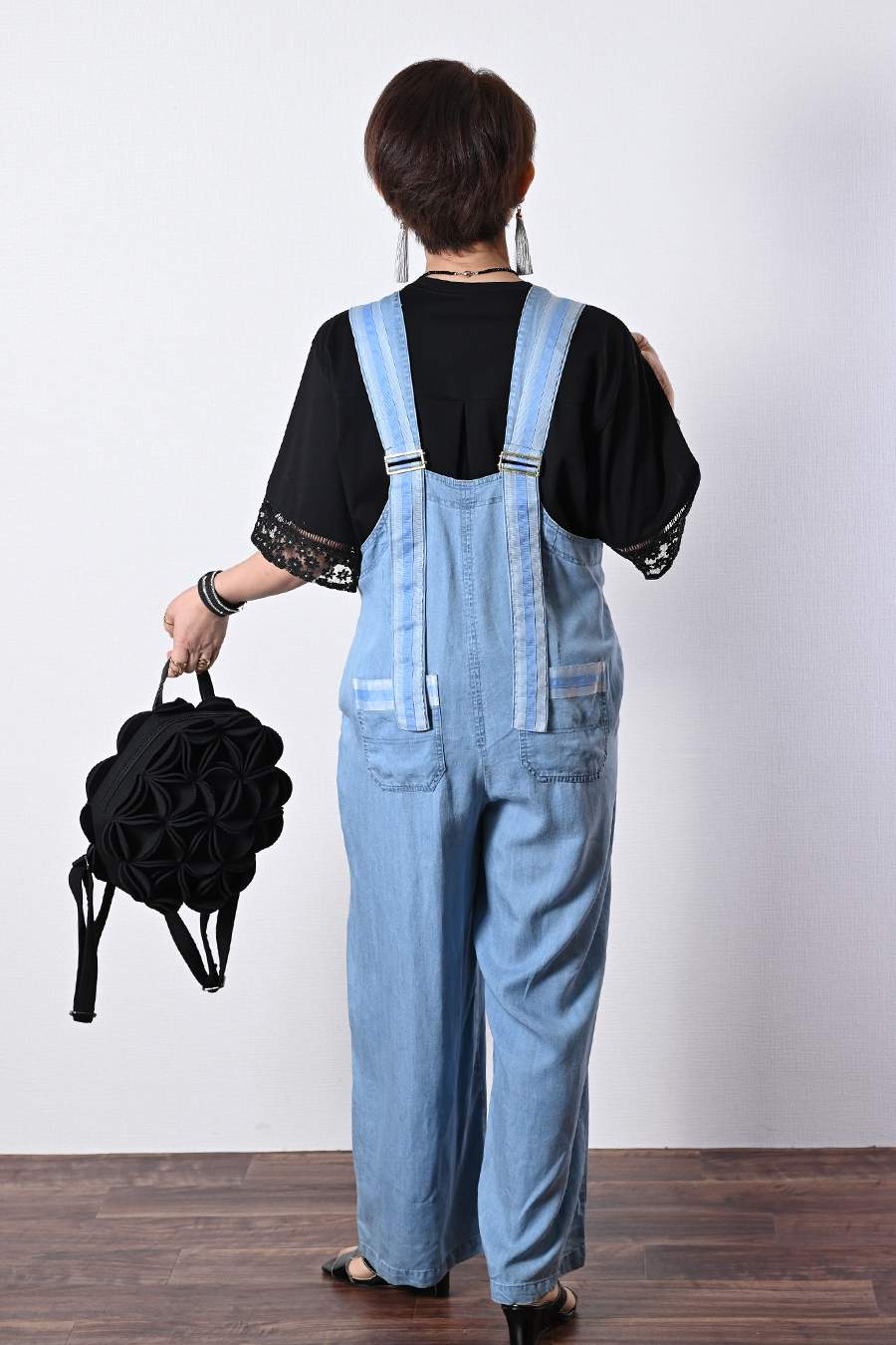 オーガンジーラメ糸刺繍カットソー+ワイドサロペット２点セットコーデ