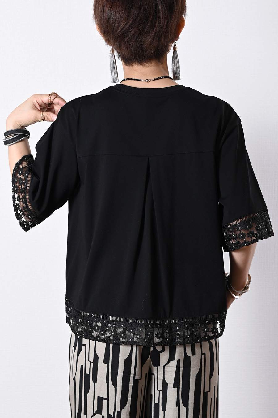 オーガンジーラメ糸刺繍カットソー+ワイドサロペット２点セットコーデ