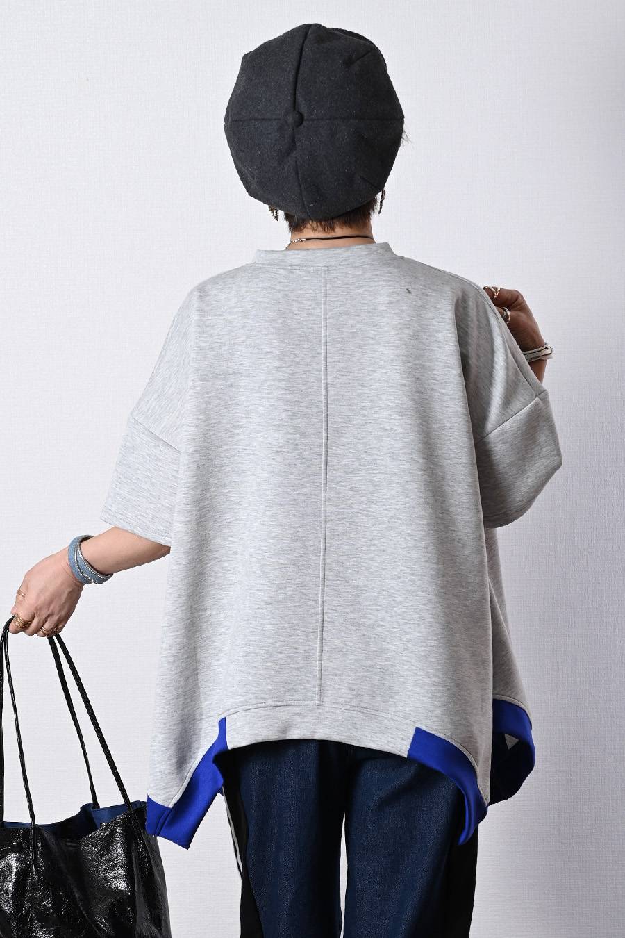 レギュラーヘムプルオーバー＋デニム＆カットソー切り替えパンツ