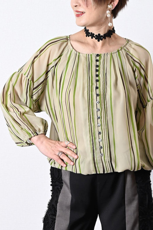 ふんわり品良く体型カバー！シフォンストライプバルーンブラウス