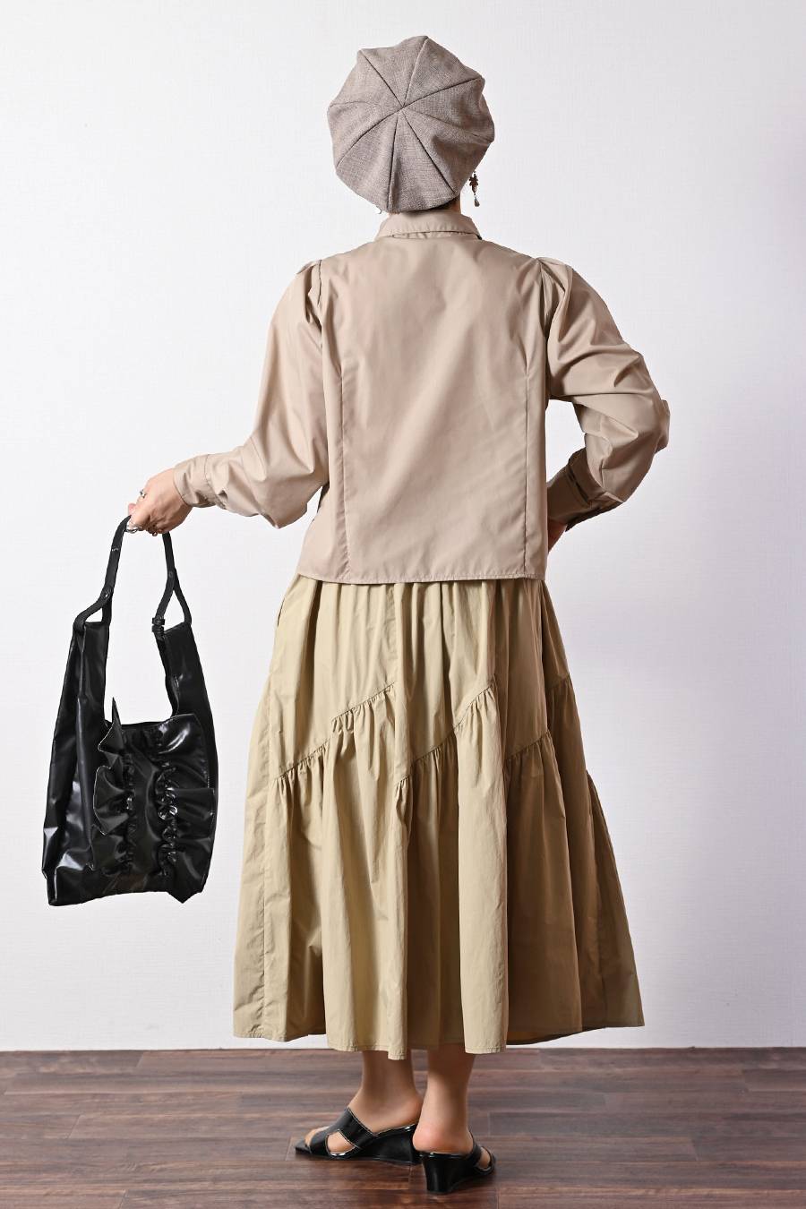 大人のビスチェ風レースブラウス+超軽量タフタ フレアスカート ２点セットコーデ