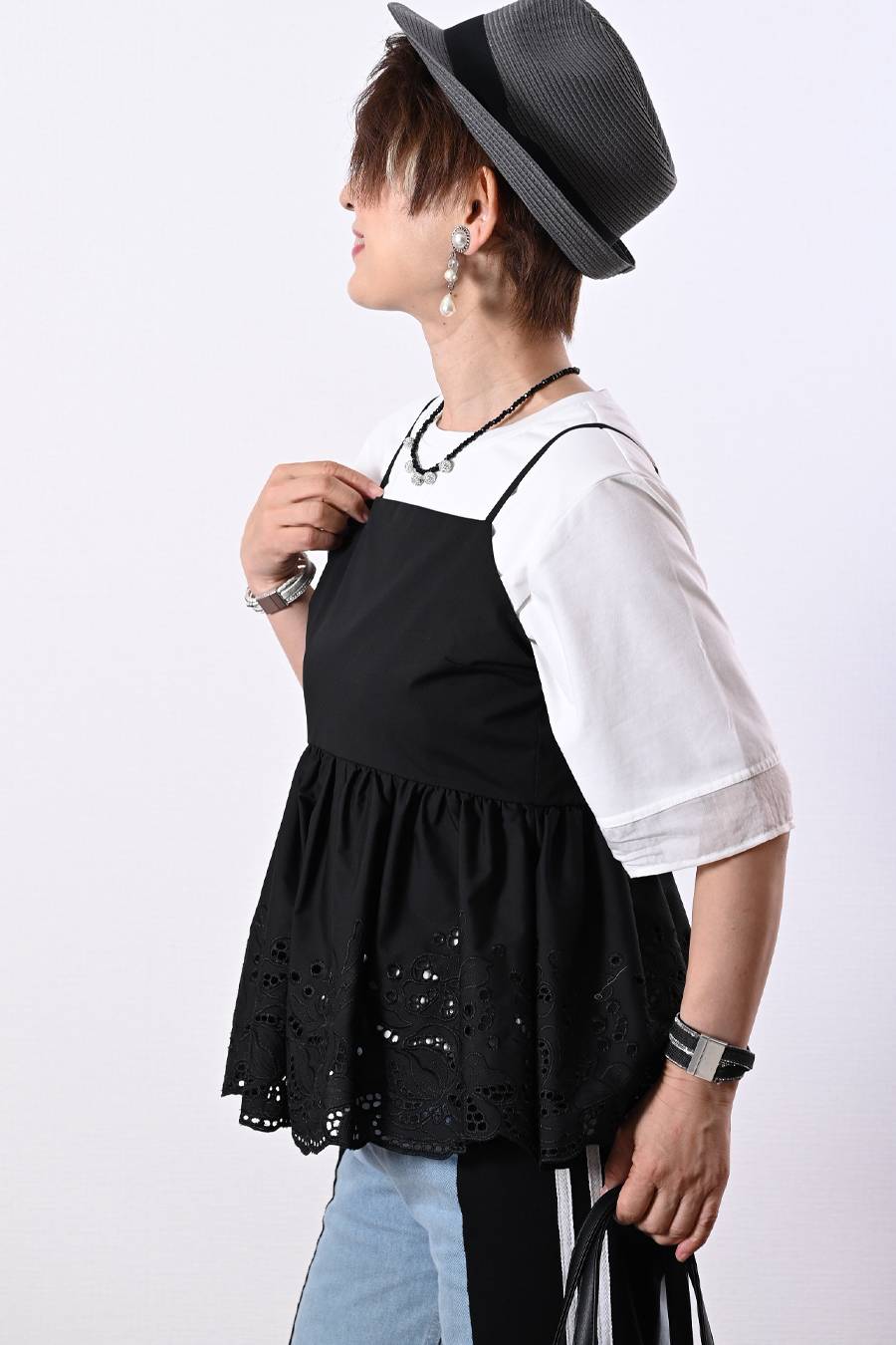 【最大1,925円分ポイントGET！】大人の遊び心を添える！カットワーク刺繍キャミソールビスチェ