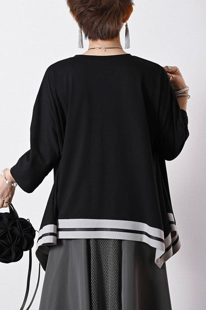 ゆったりなのにスッキリ！配色ライン入り ドルマンワイドプルオーバー