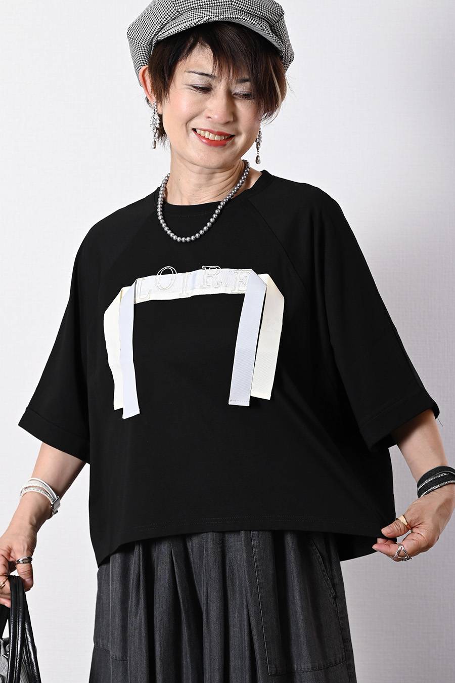 ゆったりなリボンワーク！グログランリボン ロゴ刺繍ドルマンプルオーバー