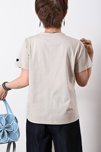 大人の遊び心を上品に！立体ハート刺繍半袖プルオーバー