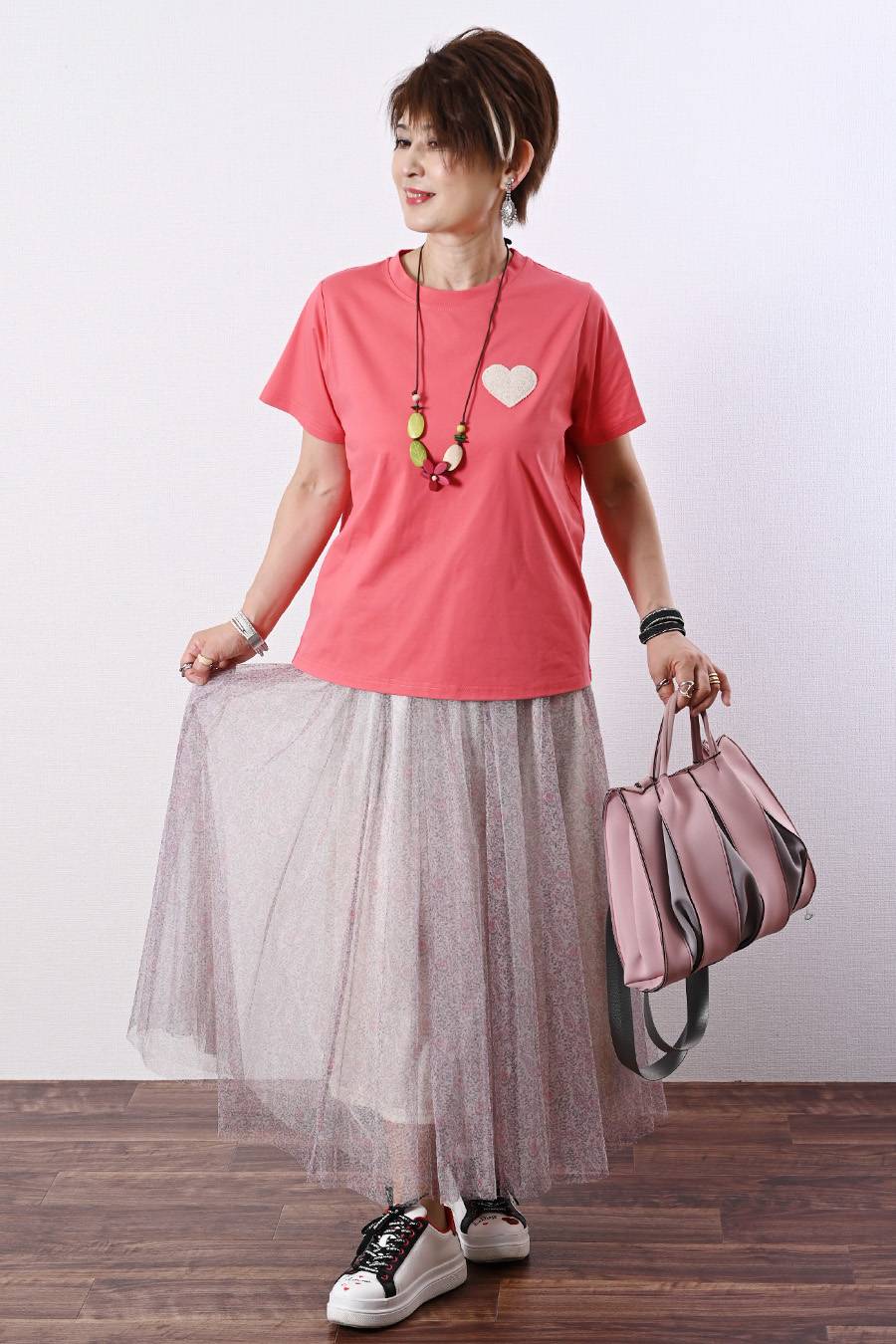 大人の遊び心を上品に！立体ハート刺繍半袖プルオーバー