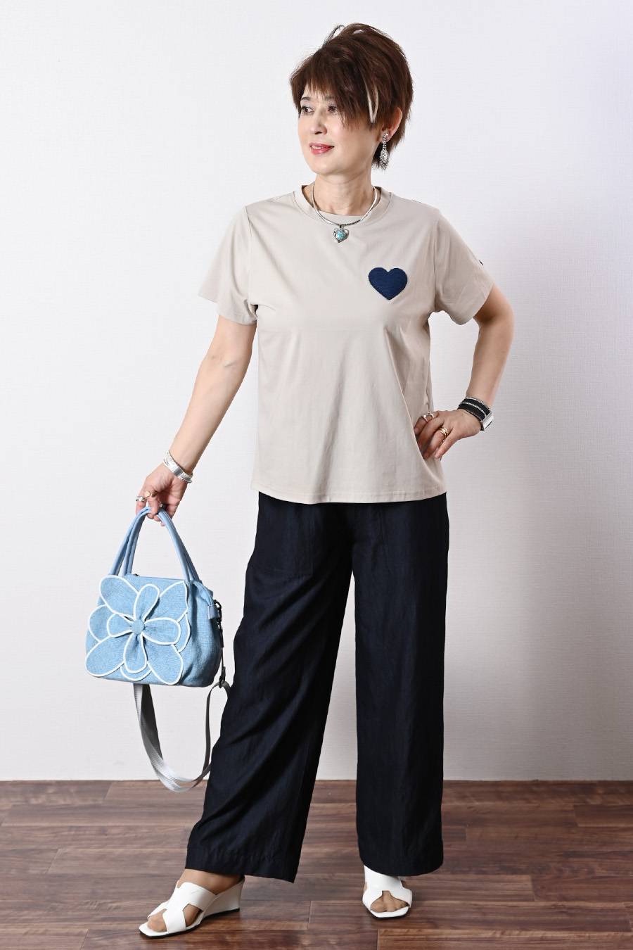 大人の遊び心を上品に！立体ハート刺繍半袖プルオーバー