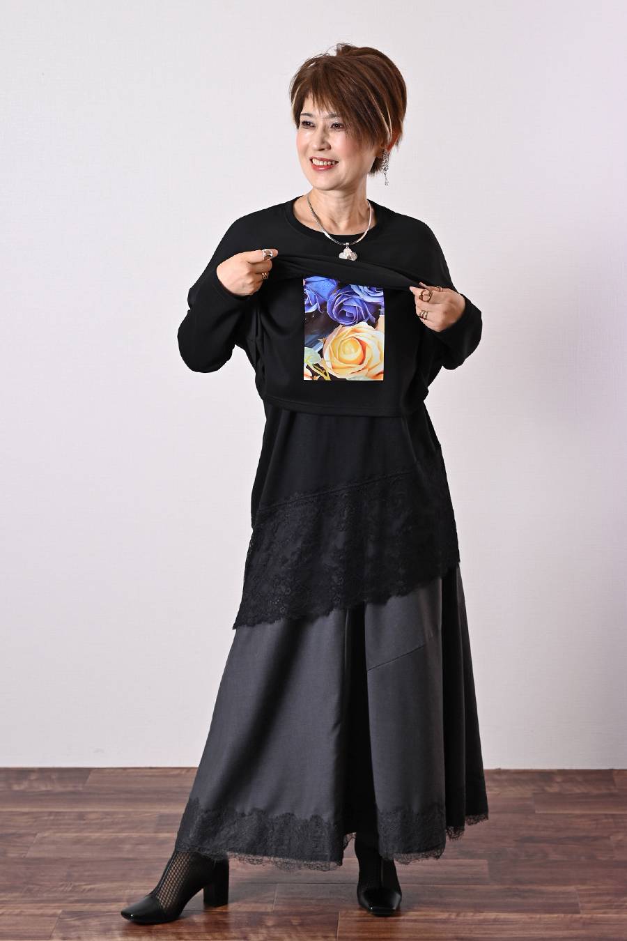 ２種の選べるスカート！エレガント裾レーススカート or サイドストライプベルトスカート