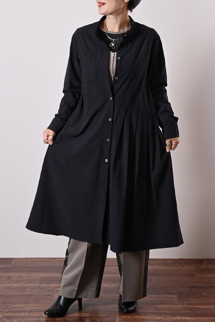シワになりにくい！アシンメトリープリーツ バンドカラーシャツドレス