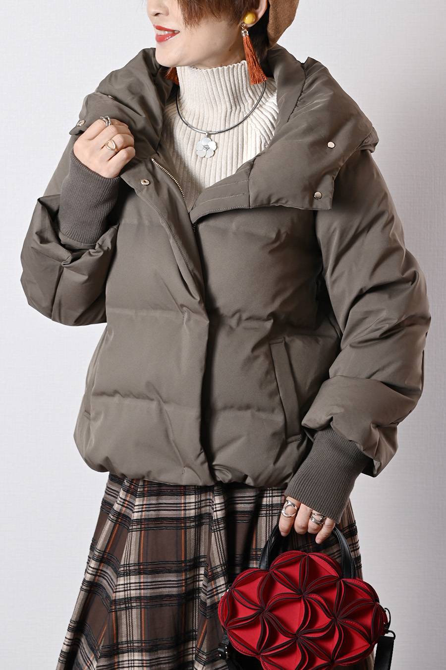 【Special Offer 40%OFF】シームレスストレッチダウン ショート丈