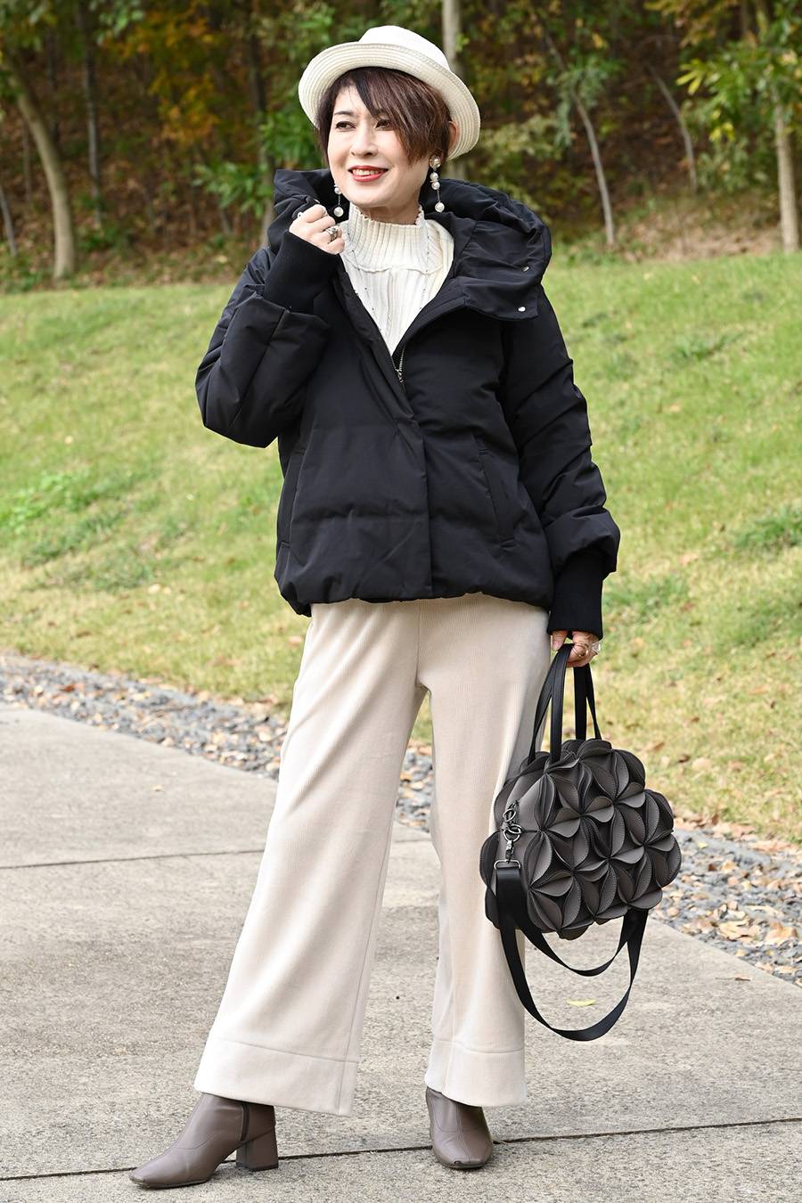 【Special Offer 40%OFF】シームレスストレッチダウン ショート丈