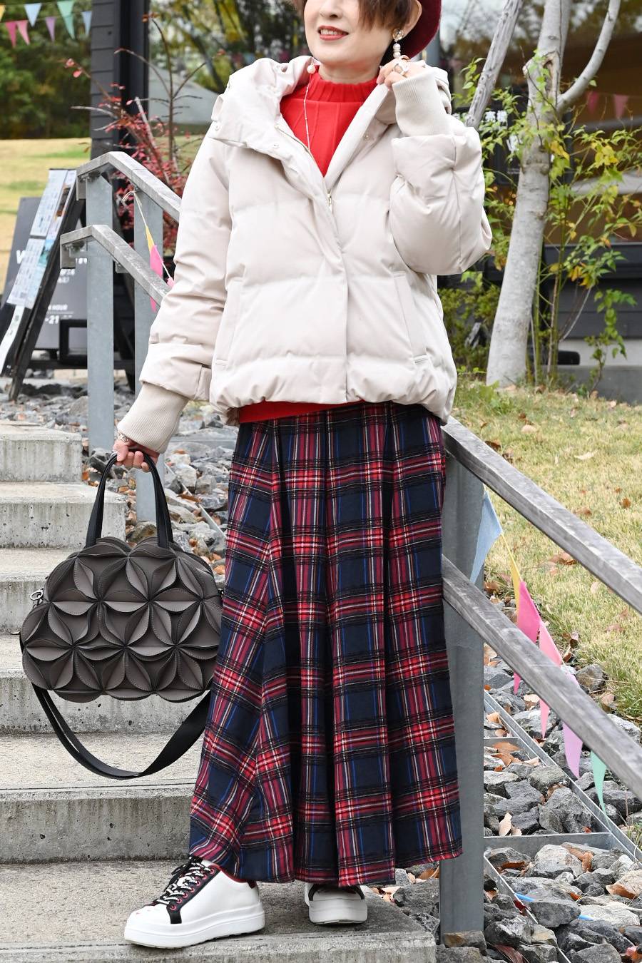 【Special Offer 40%OFF】シームレスストレッチダウン ショート丈