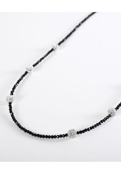 煌めくパヴェボールがアクセント　ブラックスタイル ロングネックレス　マグネット留め