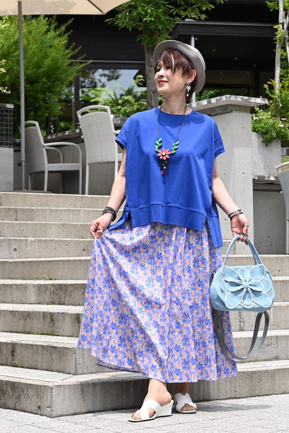 軽量で天然素材 ボタニカルウッド・フラワーロングネックレス