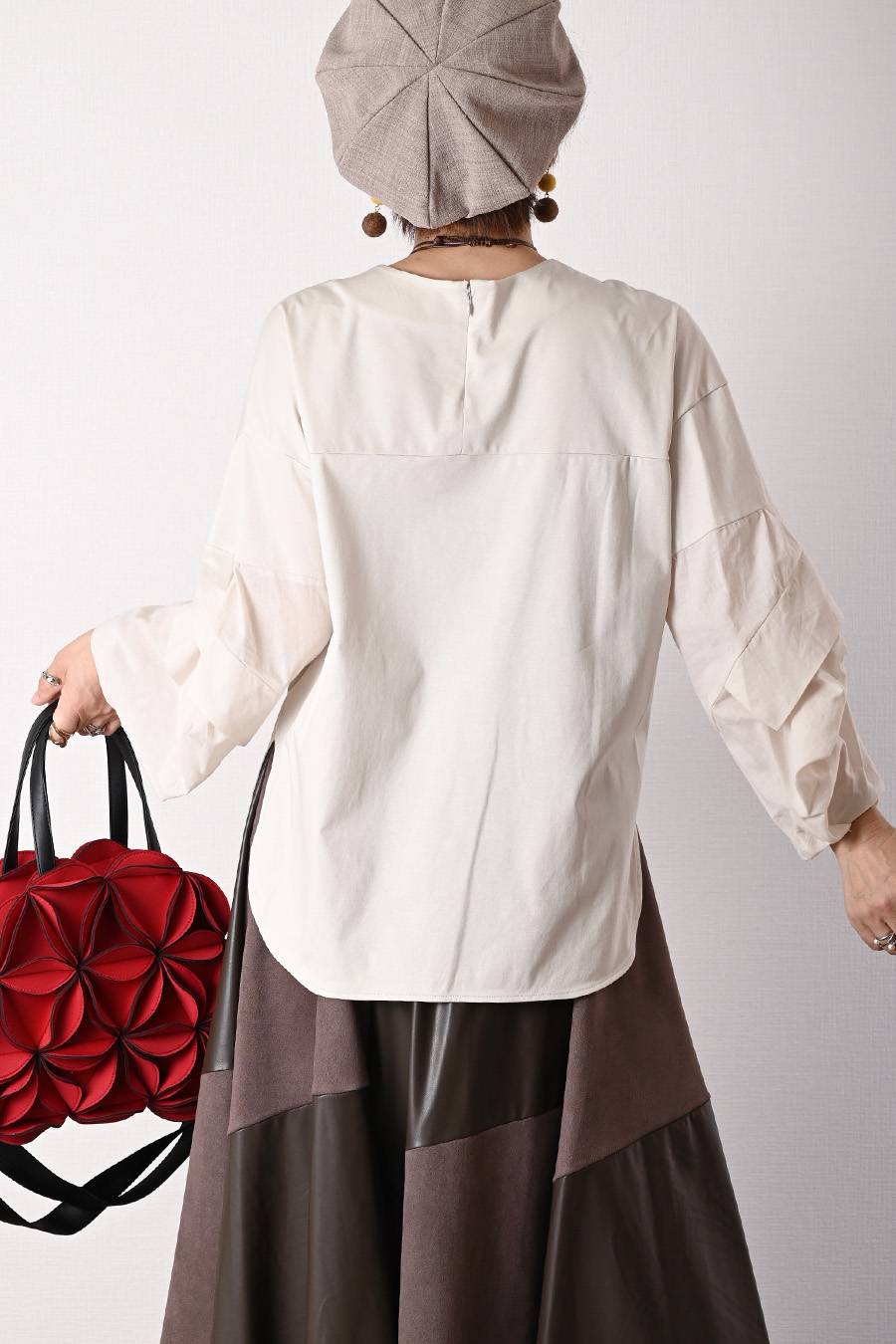 軽やかシルケットタックスリーブプルオーバー – Donna Libera