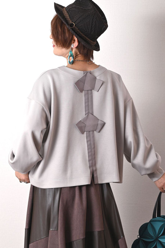 【ライトグレー残りわずか💨】バックリボンプルオーバー