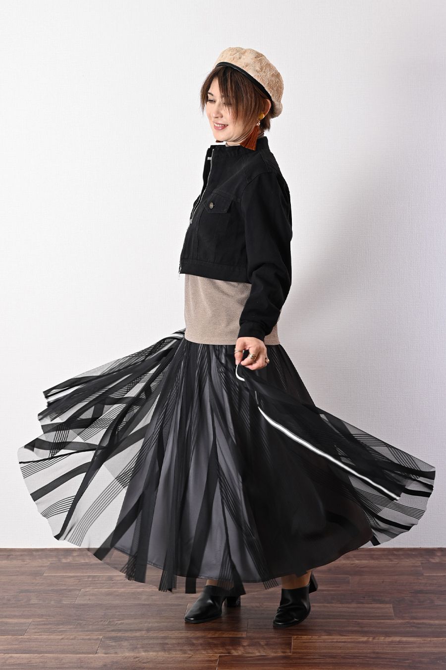 ストライプチュール＆サイドラインフレアスカート