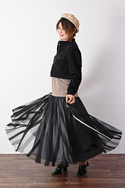 ストライプチュール＆サイドラインフレアスカート