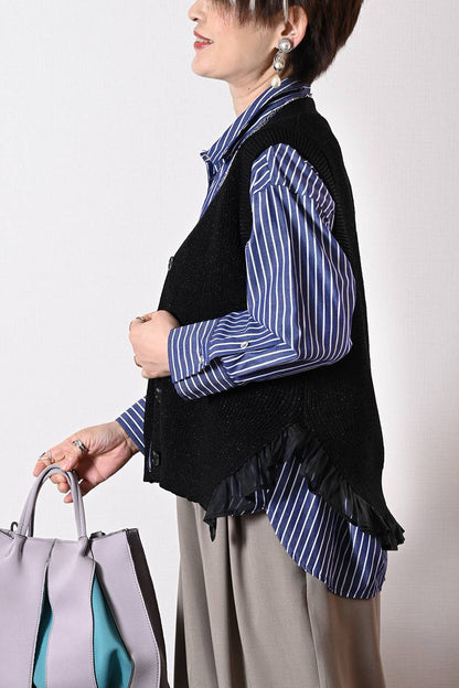 着こなしに華やぎをプラス！ラメ混シアーフリルベスト