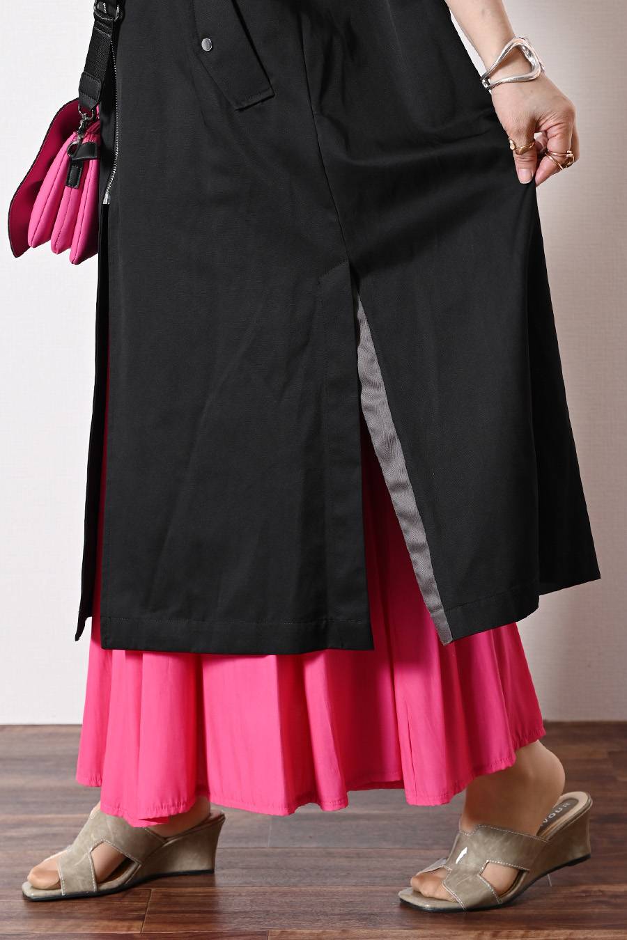 羽織るだけで垢抜け！バックギャザー・ミリタリーロングフライトジャケット