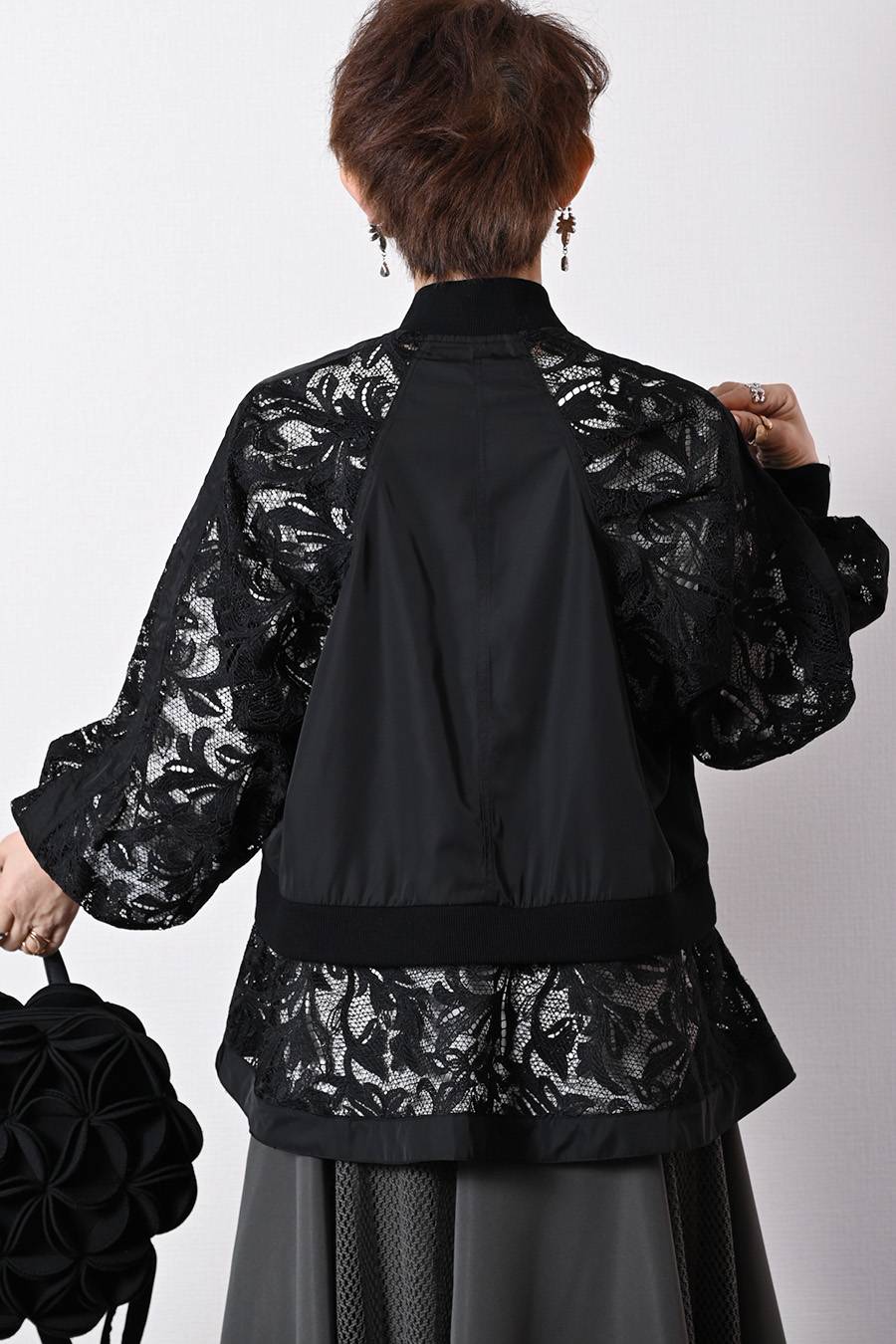 2WAY 総刺繍の贅沢！エンブロイダリーレース・ボンバージャケット