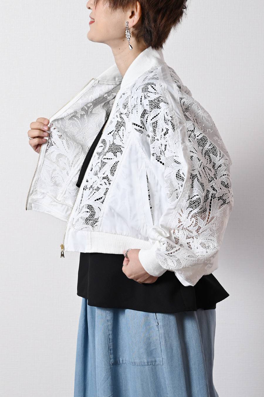 2WAY 総刺繍の贅沢！エンブロイダリーレース・ボンバージャケット