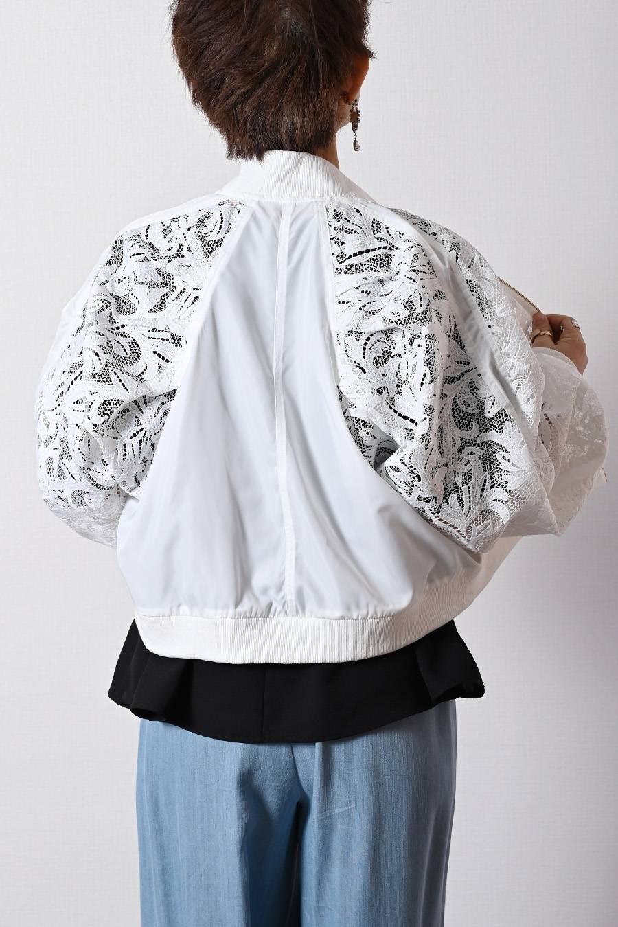 2WAY 総刺繍の贅沢！エンブロイダリーレース・ボンバージャケット