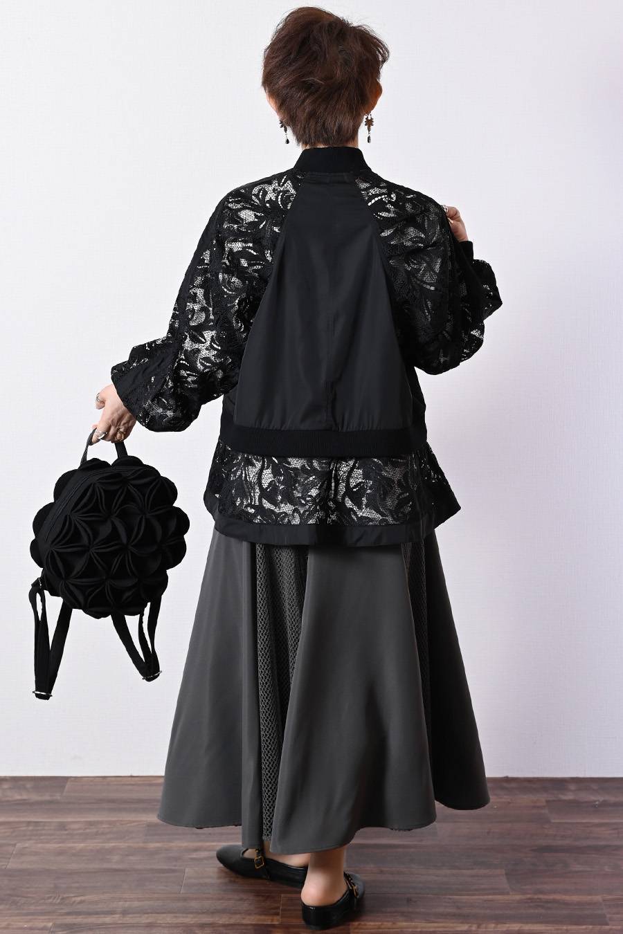 2WAY 総刺繍の贅沢！エンブロイダリーレース・ボンバージャケット