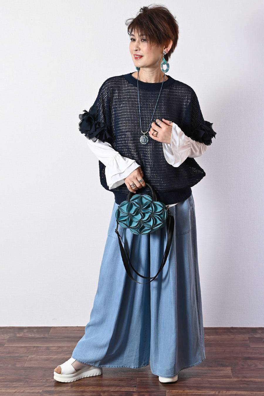 視線を釘付け！袖シフォンリボン・メッシュニットプルオーバー
