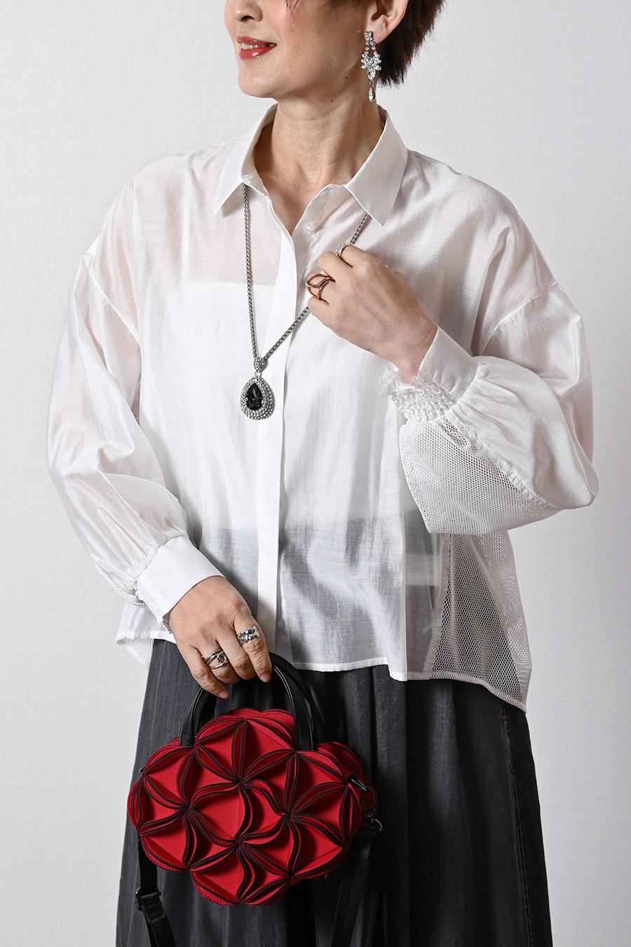 メッシュでモードな抜け感をプラス！シアー×メッシュ 薄軽コンビブラウス