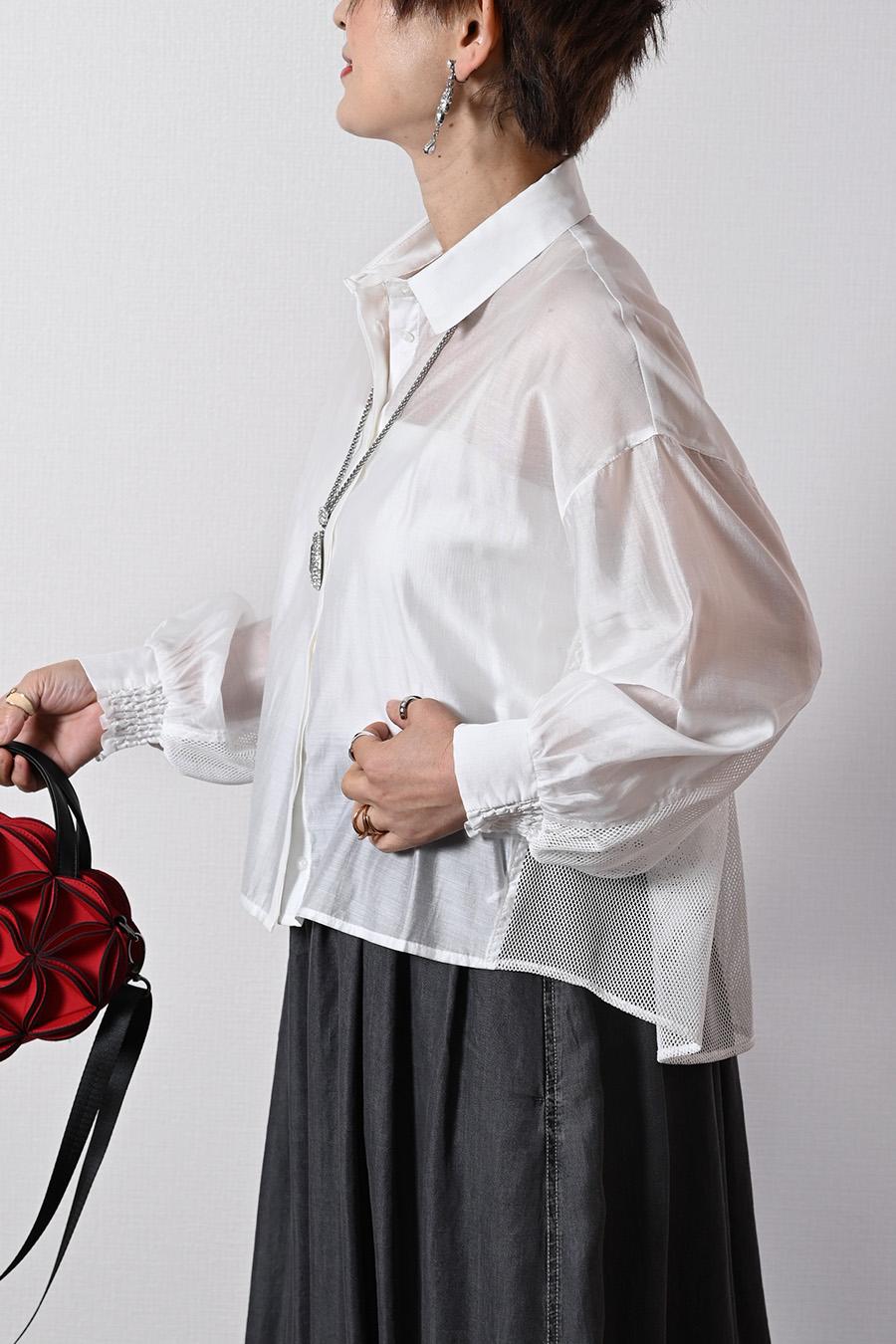 メッシュでモードな抜け感をプラス！シアー×メッシュ 薄軽コンビブラウス