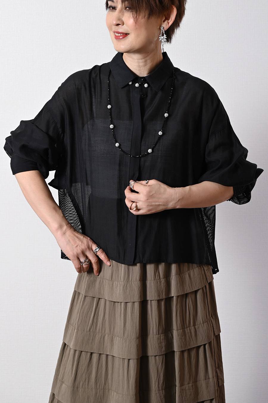 シアー×メッシュ 薄軽コンビブラウス+ワッシャーティアード ロングスカート2点セットコーデ