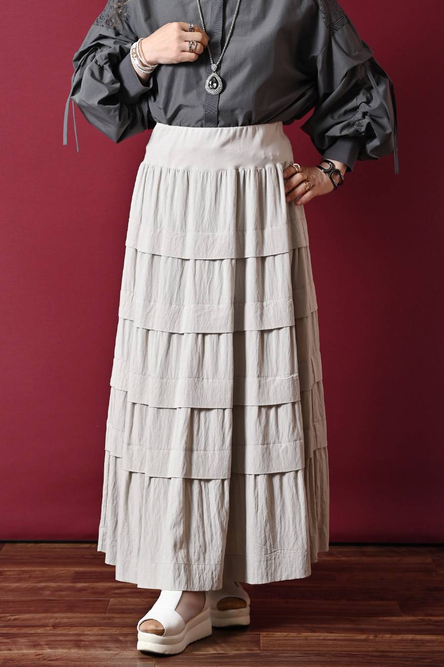 シアー×メッシュ 薄軽コンビブラウス+ワッシャーティアード ロングスカート2点セットコーデ