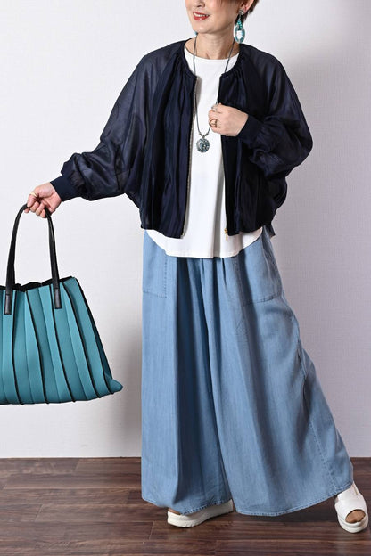 空気のような軽やかさ！シアーギャザー ジップアップブルゾン