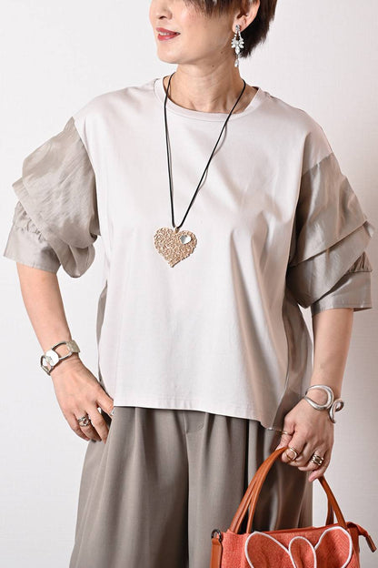 華やかさと立体感！袖ボリューム・異素材切替カットソー