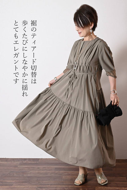 ゆったり軽量！タック＆ティアード 異素材切替マキシワンピース