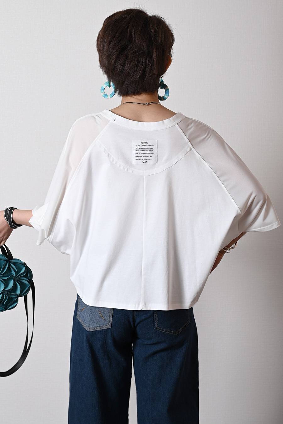 汗染み対策にも！シアー切替 ロゴプリント・ドルマンプルオーバー