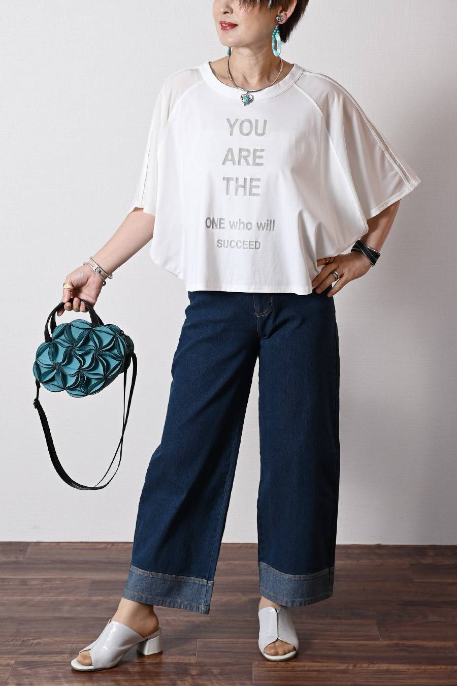 汗染み対策にも！シアー切替 ロゴプリント・ドルマンプルオーバー