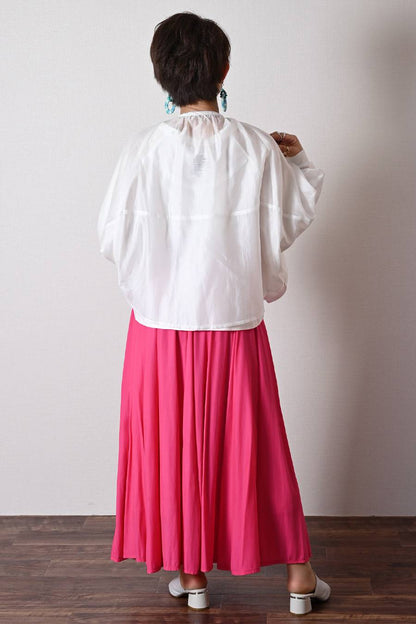 汗染み対策にも！シアー切替 ロゴプリント・ドルマンプルオーバー