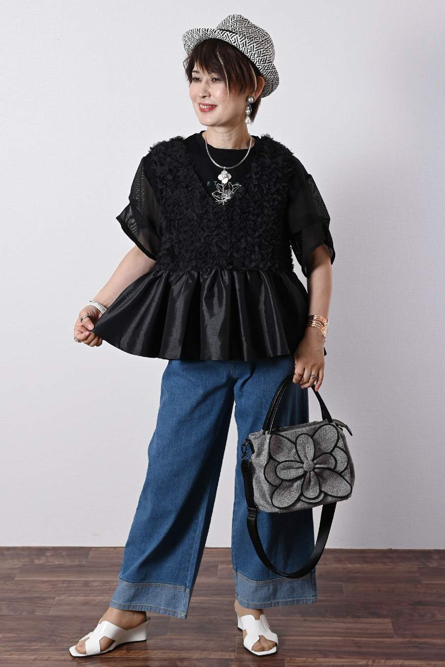立体フリルペプラムベスト+メッシュスリーブ グラフィックTシャツ２点セットコーデ