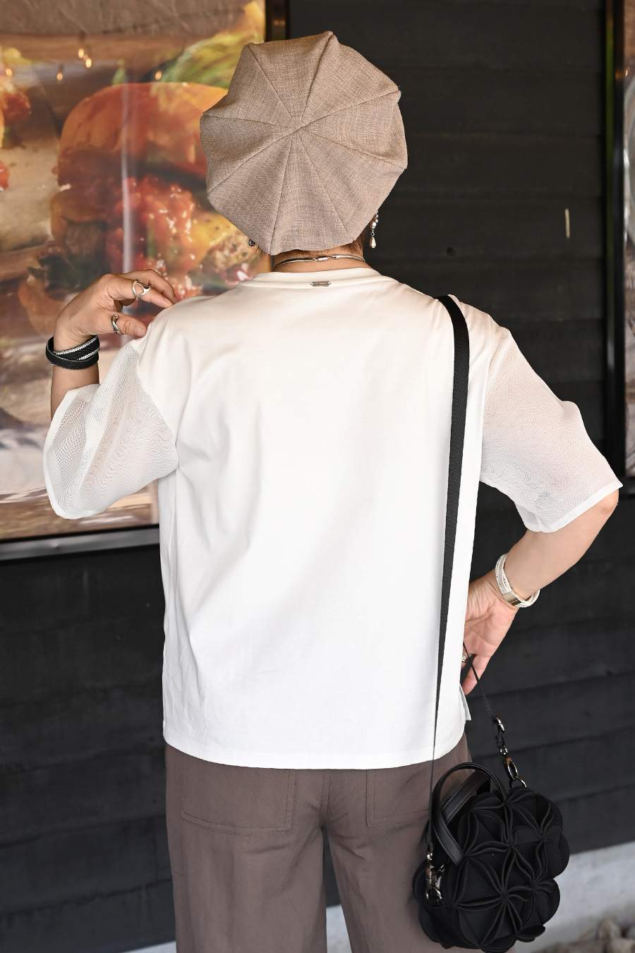 立体フリルペプラムベスト+メッシュスリーブ グラフィックTシャツ２点セットコーデ