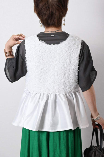 立体フリルペプラムベスト+メッシュスリーブ グラフィックTシャツ２点セットコーデ