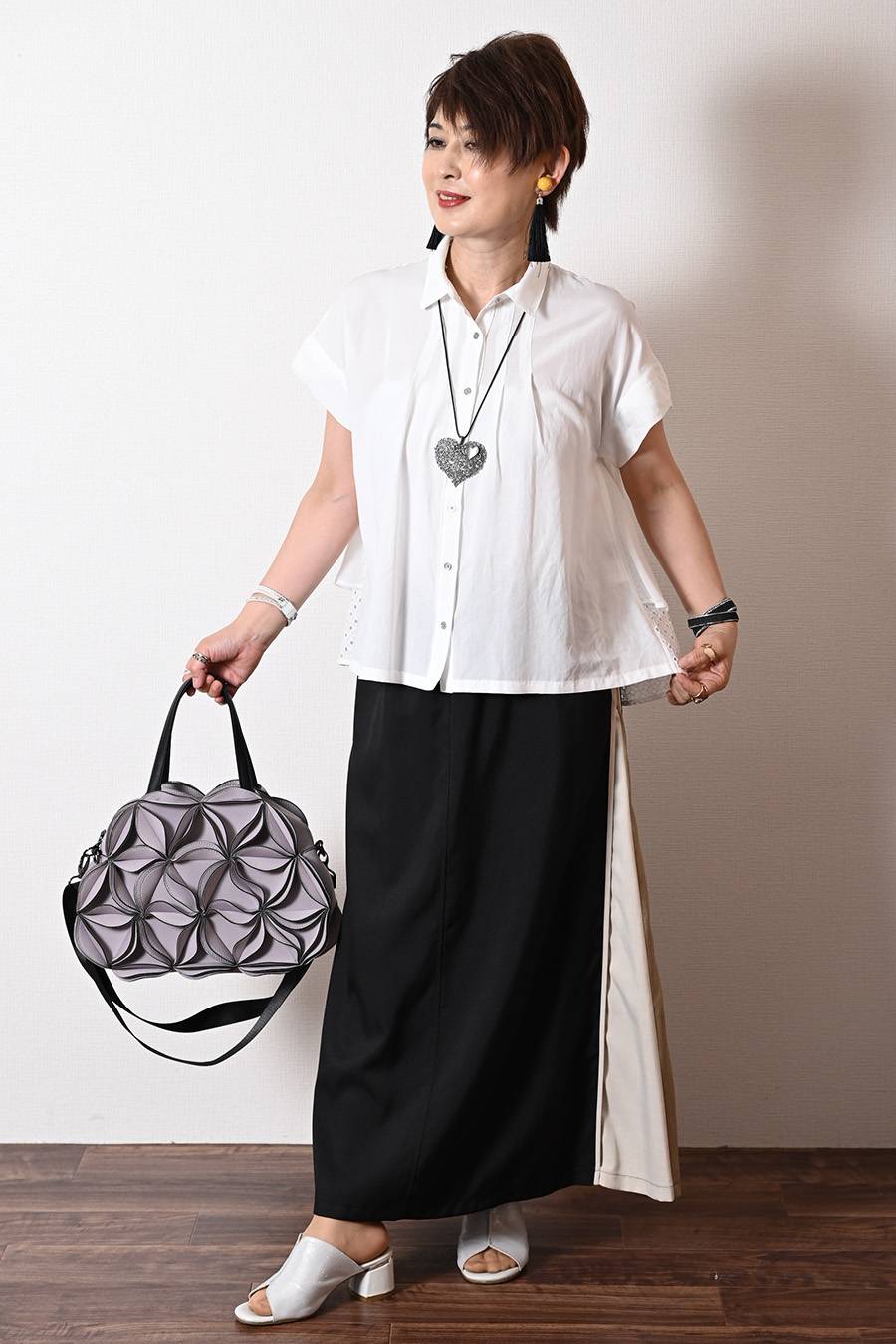 バックシャンな美学！バックレイヤードレースシアーブラウス