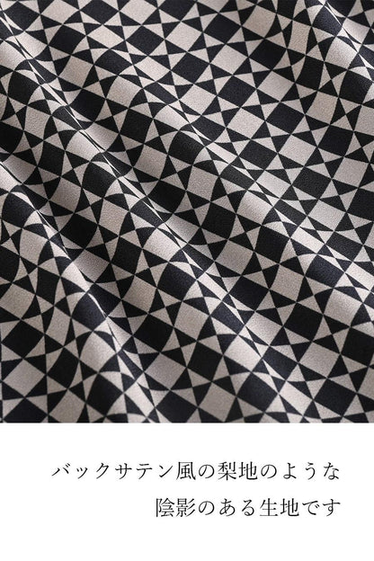 バックサテン風プリント ボウタイ付きブラウス
