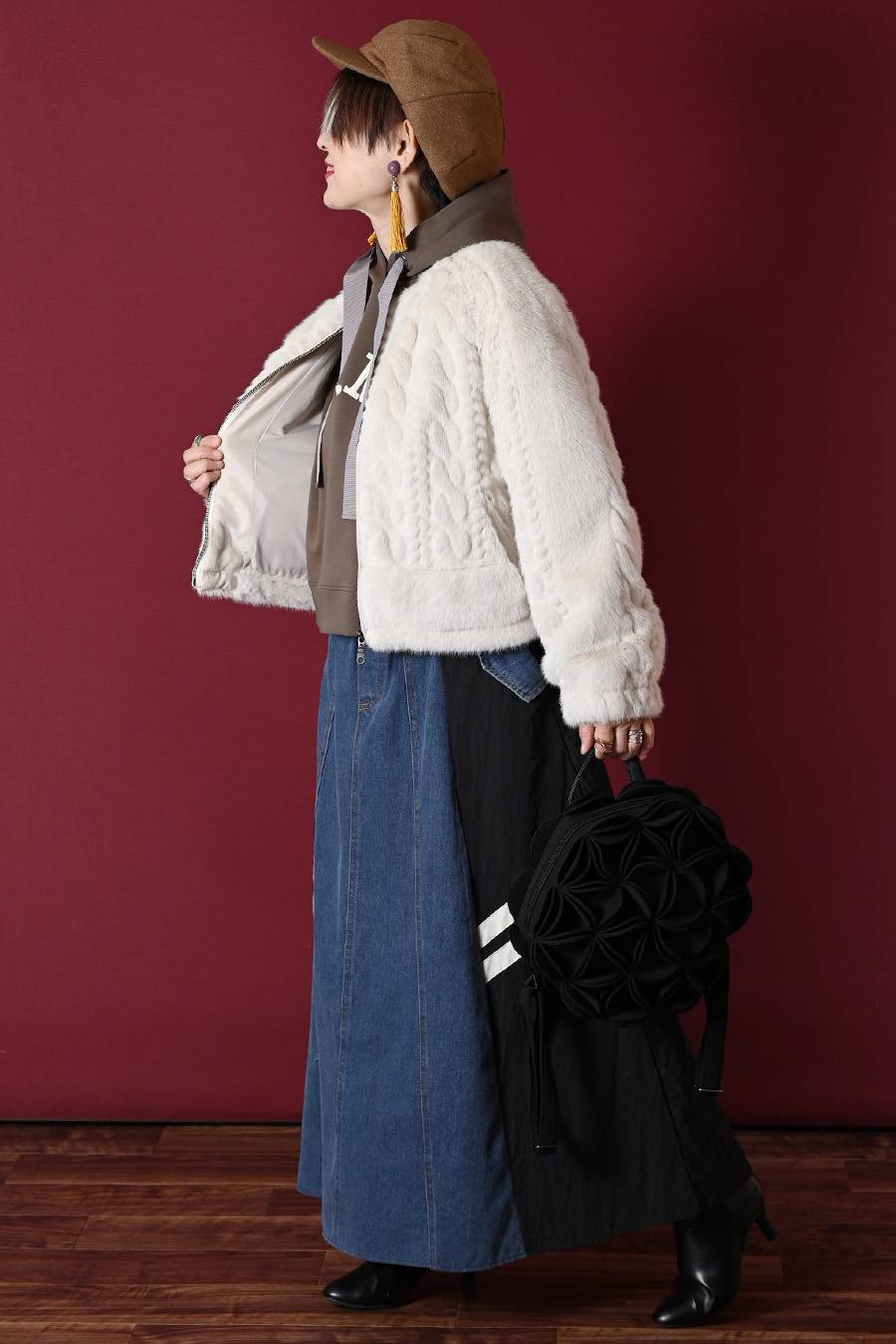 【Special Offer 40%OFF】柔らかな風合いにうっとり！ケーブル柄ラウンドネックファージャケット