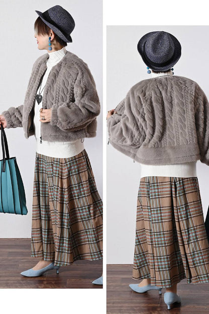 【Special Offer 40%OFF】柔らかな風合いにうっとり！ケーブル柄ラウンドネックファージャケット